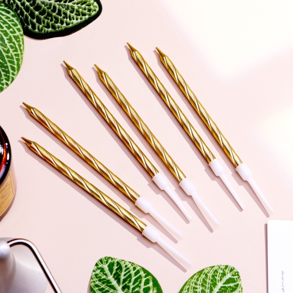 Набор свечей для торта Спираль золото 15 см 12 шт Набор свечей для торта Спираль золото 15 см 12 шт