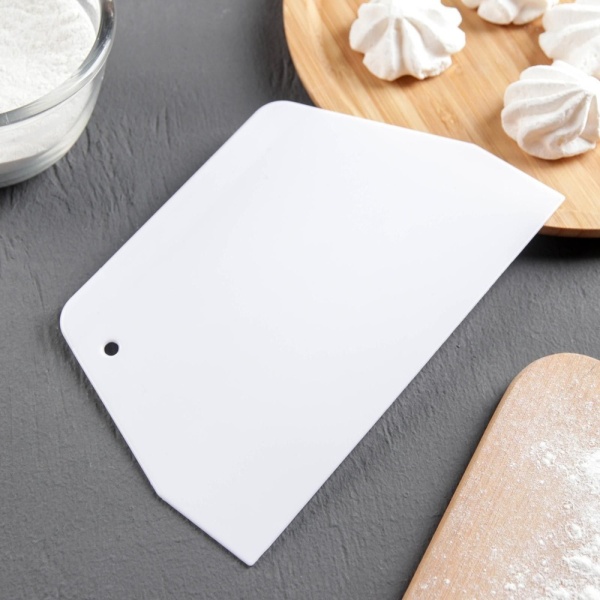 Шпатель прямой трапециевидный 13 см